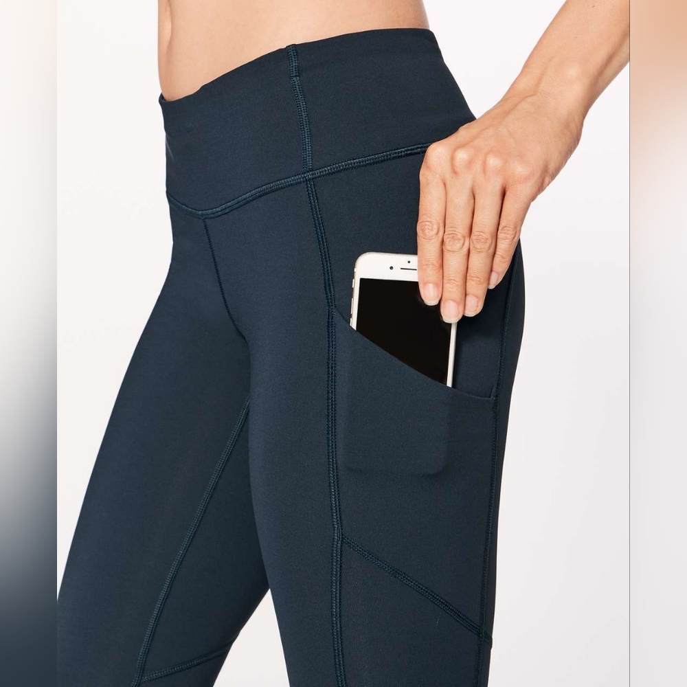 Lululemon Speed Tight V Nocturnal Teal Size 4